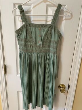 Matilda Jane XS Sage Green Boho Midi Dress Lace Trim 🌿